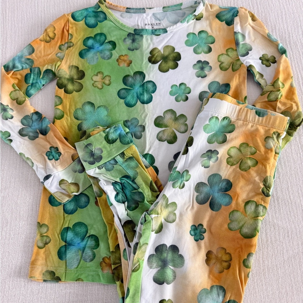 Hanlyn Collective Shamrock ☘️ loungewear